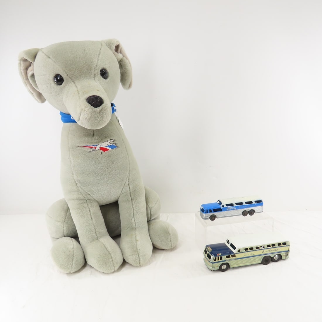 Greyhound Plush Dog, Daiwa Tin & Metal Bus Toys (1 of 20)