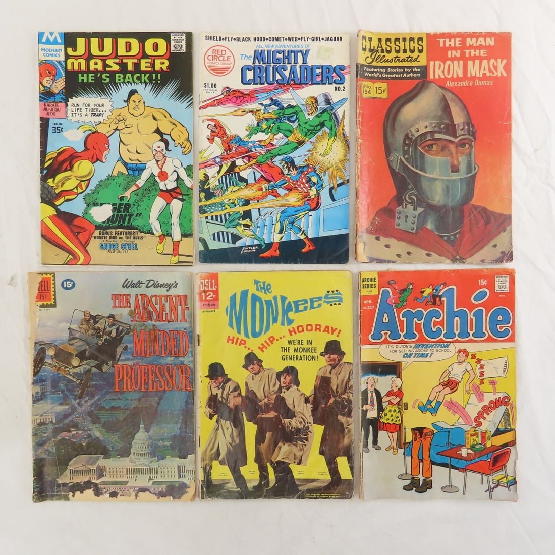 83 Gold Key, Charlton, Archie comics 1964-1983 - 9