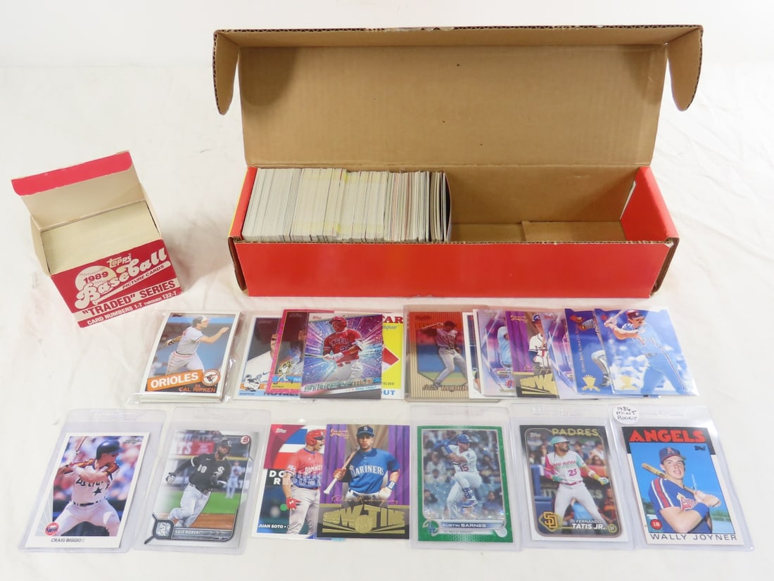Approx 450 Mid 80's-1990's Baseball Cards (1 of 20)