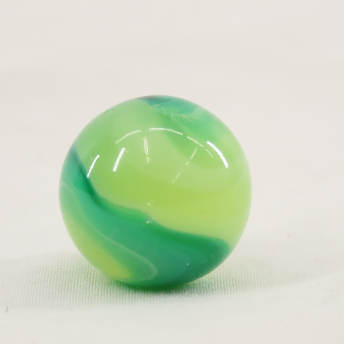 Akro Agate Limeade Corkscrew 7/8" Marble - 5