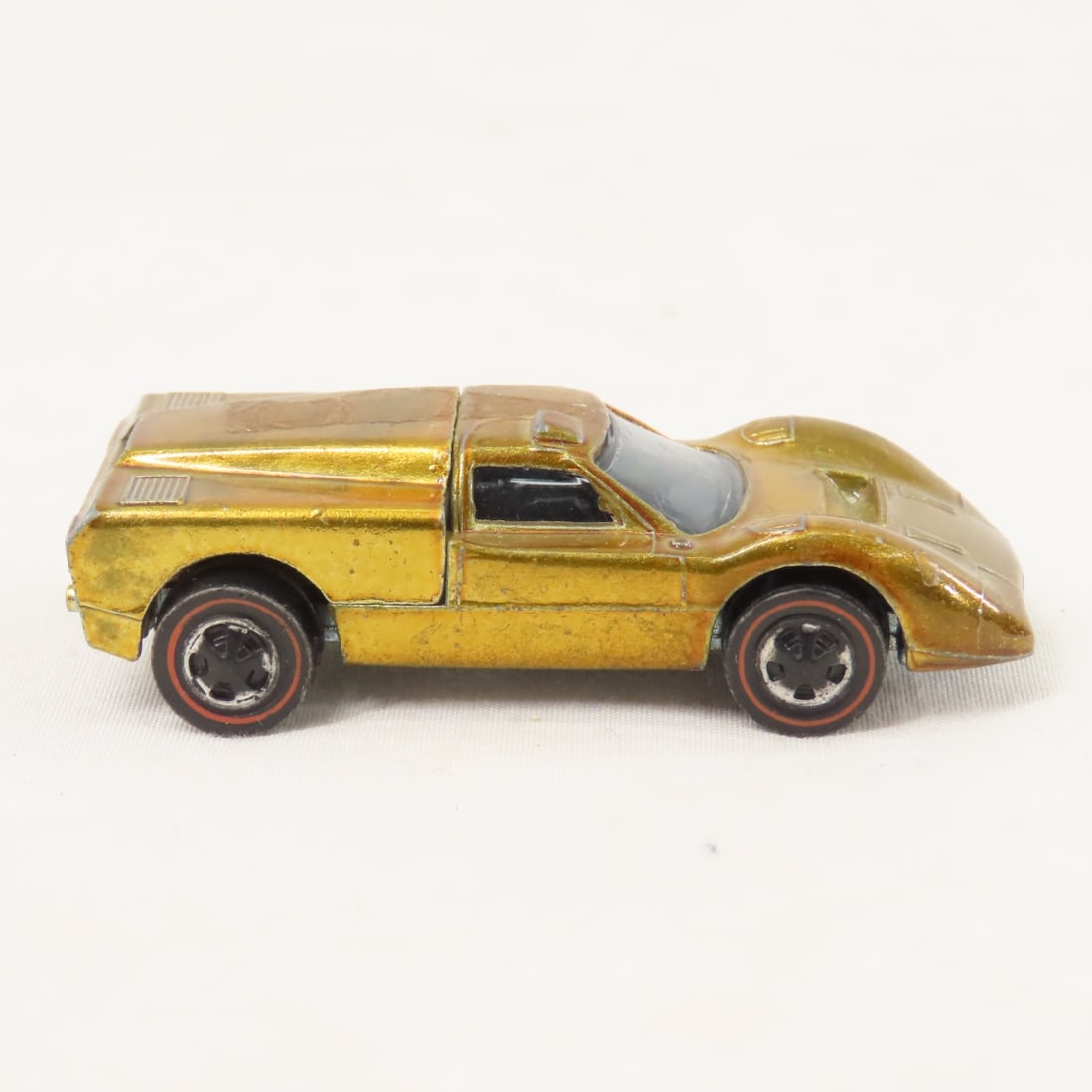 Hot Wheels Redline Ford J-Car in Gold - 2