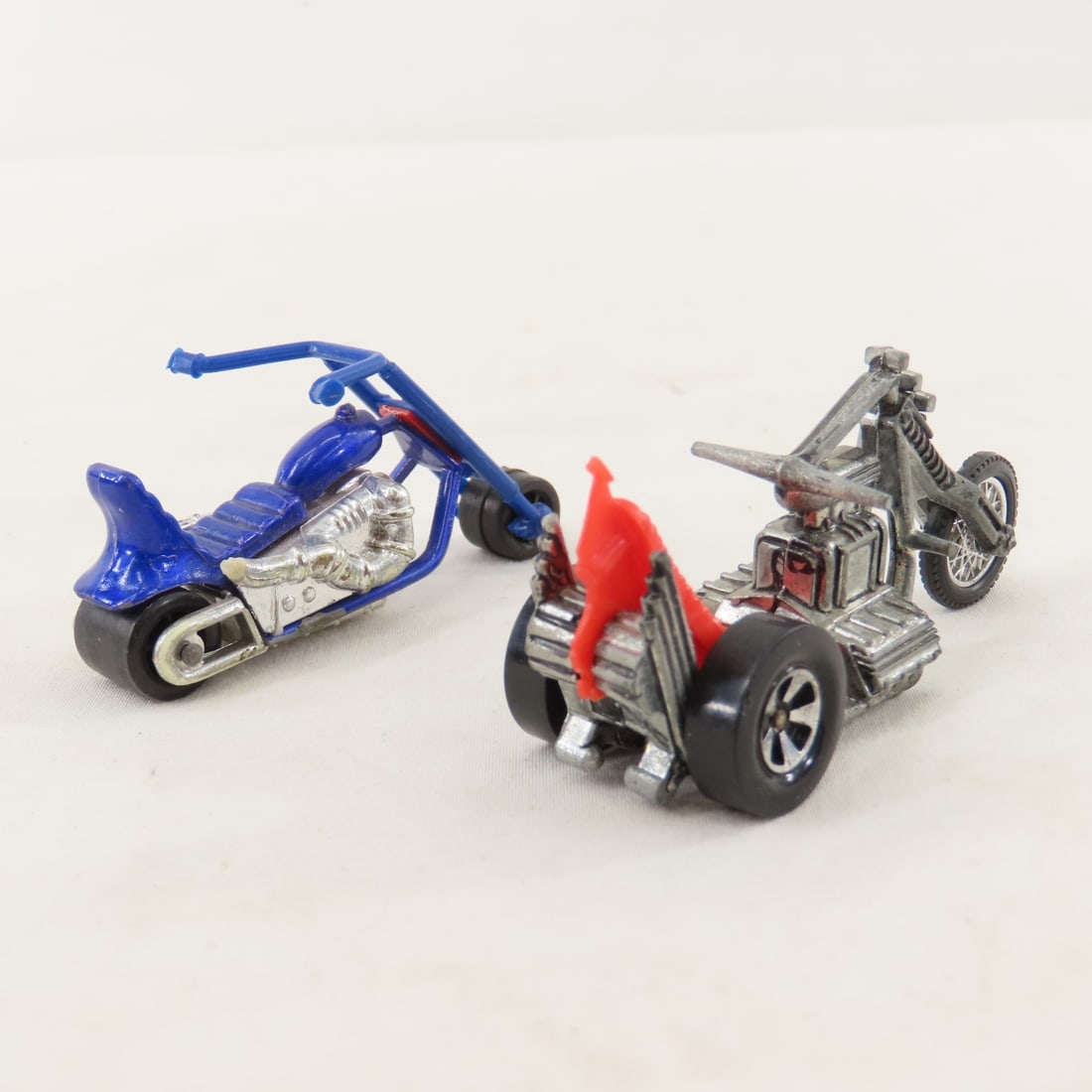 Hot Wheels RRRRumblers & Motorcycles, no riders - 10