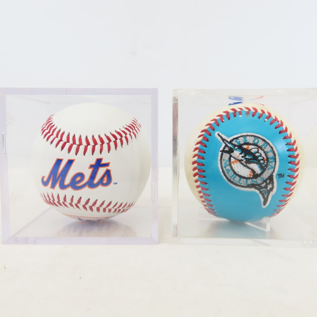 11 MLB & 9 Non MLB Baseballs- Fotoballs & Others - 8