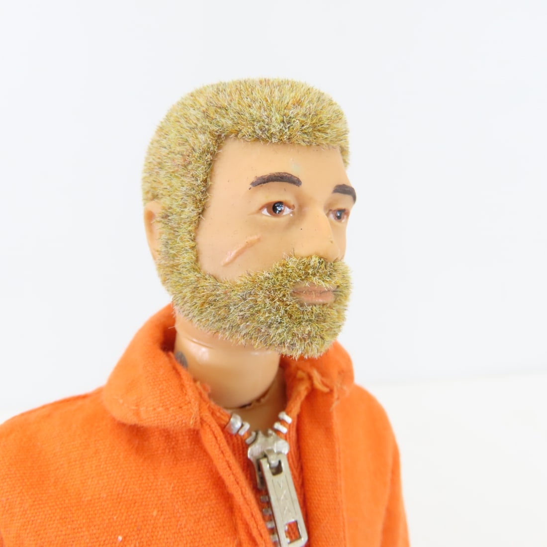 2 GI Joe Figures & Trunk with Hong Kong clothes - 9