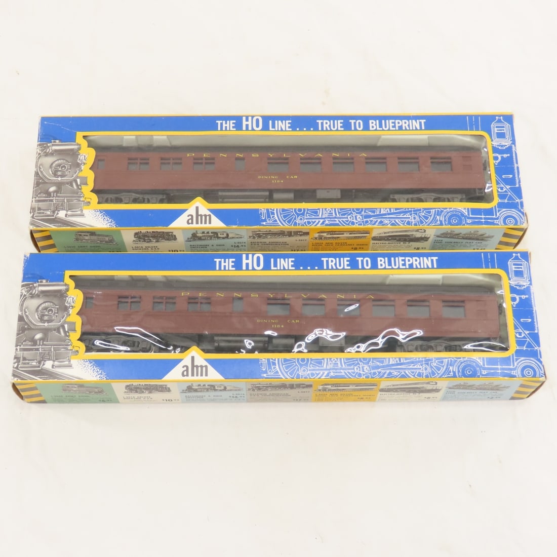 AHM Pennsylvania HO Train Passenger Set - 11