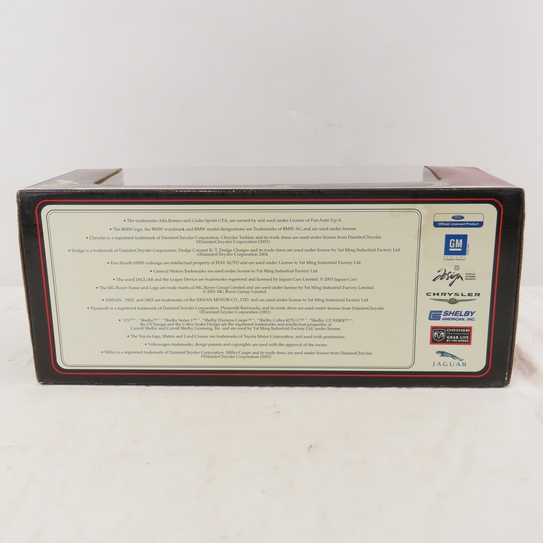 6 Road Legends 1:18 Scale Die Cast Classic Cars - 7