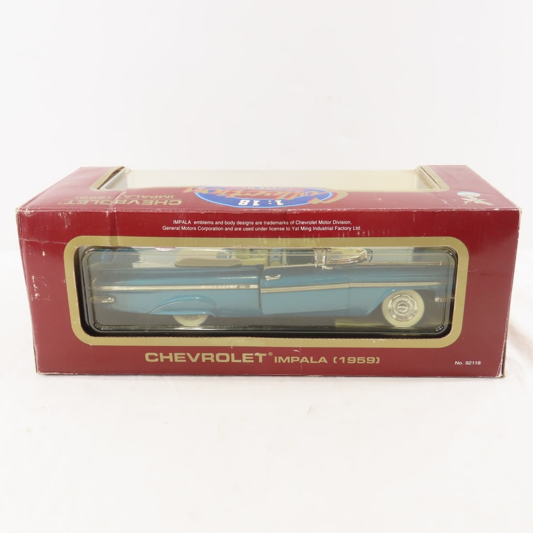 6 Road Legends 1:18 Scale Die Cast Classic Cars - 9