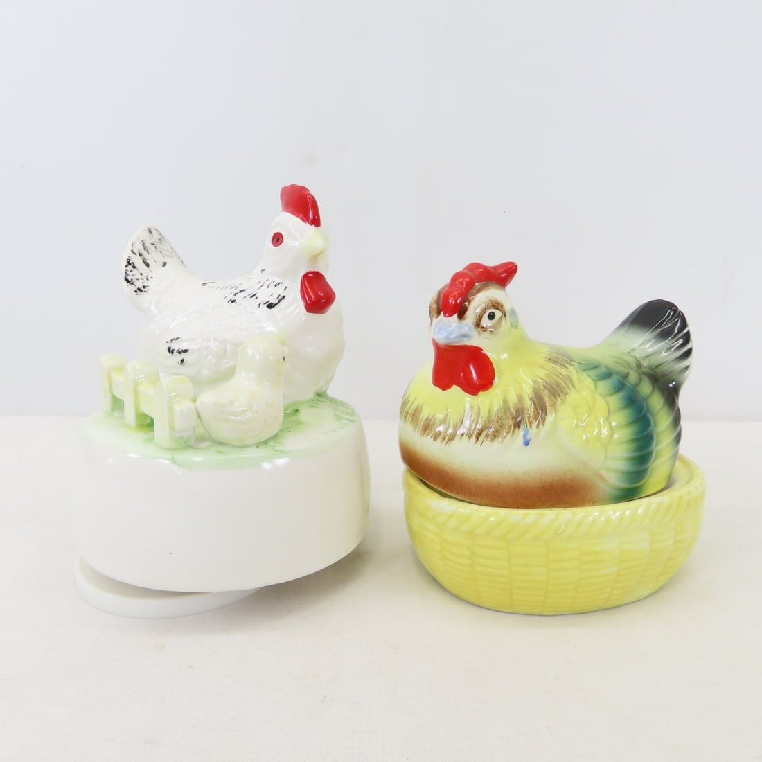 Chickens, Roosters, Hen on Nests & More - 4