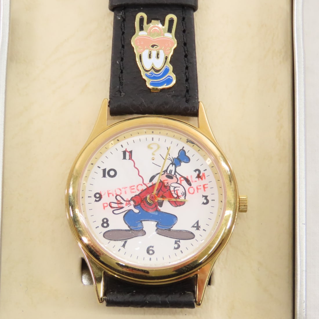 Disney Friends for 70 Years & Goofy Watches w/tins - 10