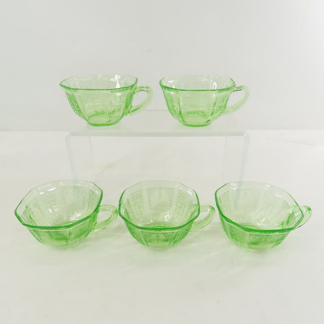 28pc Hocking Green Uranium Glass Princess Pattern - 16