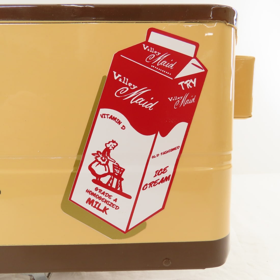 Custom Tonka Valley Maid Creamery Truck & Trailer - 16
