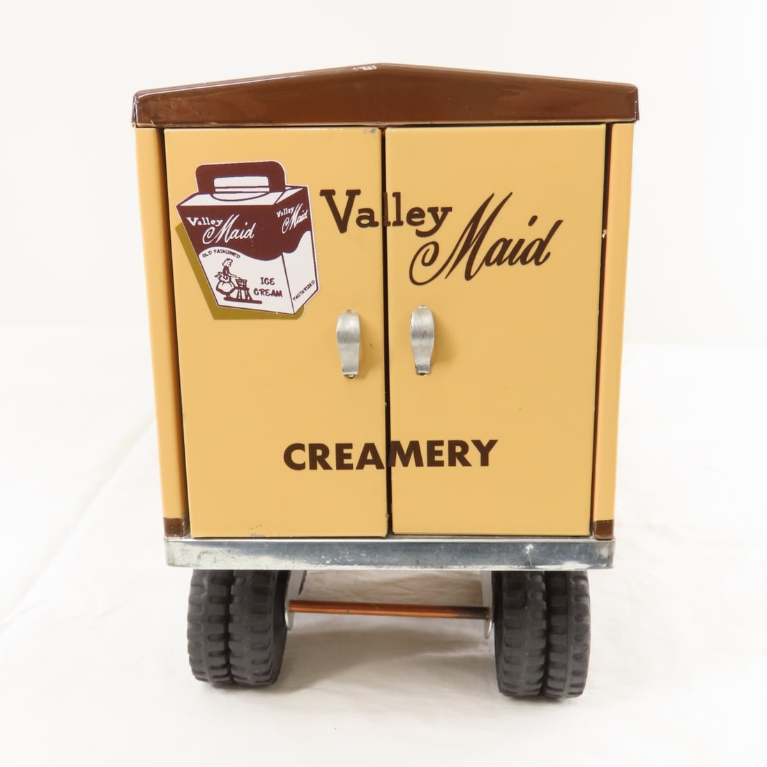 Custom Tonka Valley Maid Creamery Truck & Trailer - 4