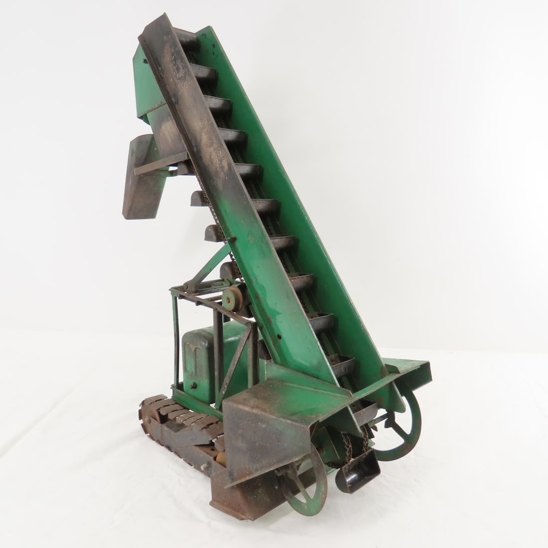 1950's Doepke Model Toys Barber Greene Sand Loader - 6