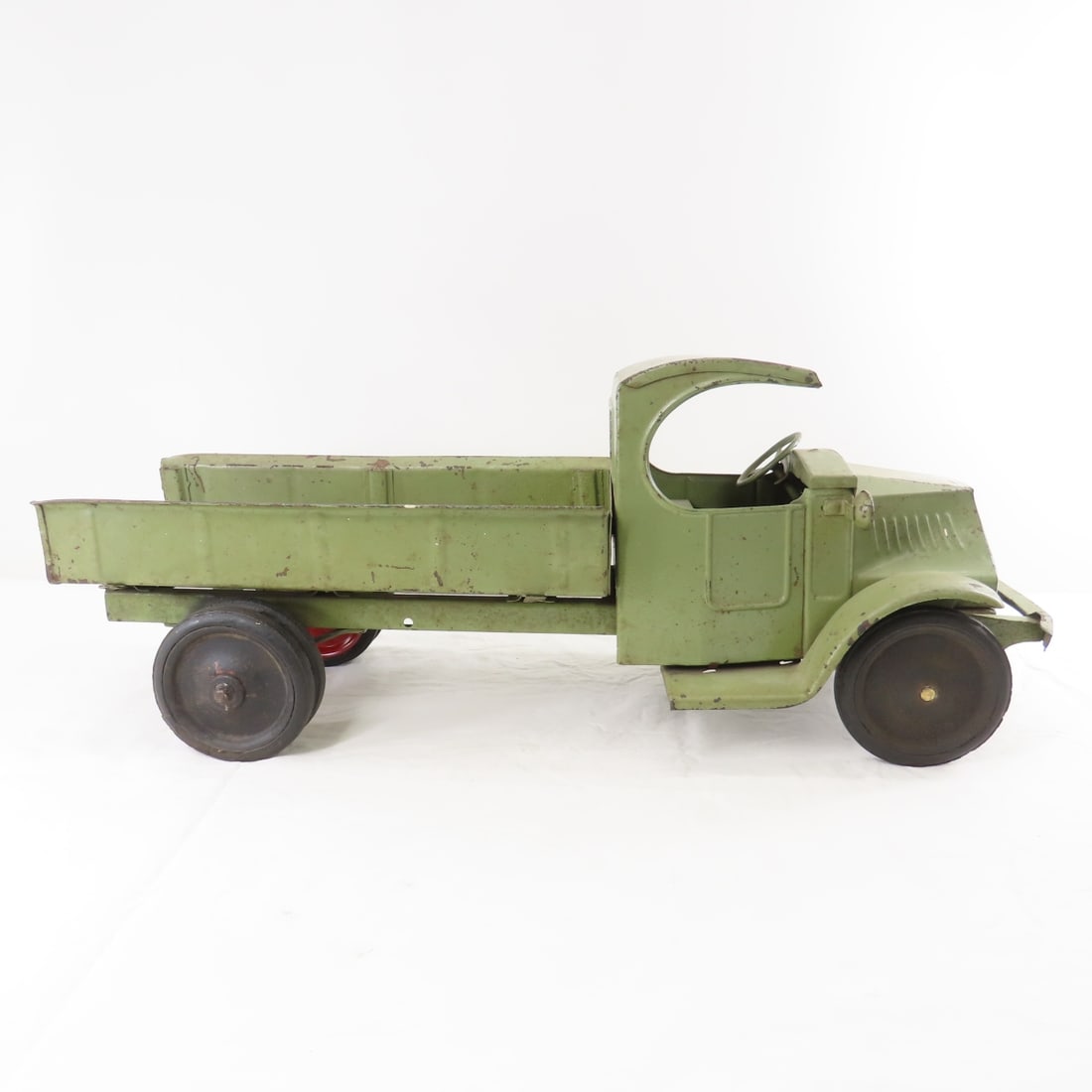 1930's Pressed Steel Steelcraft C Cab Mack Truck - 6