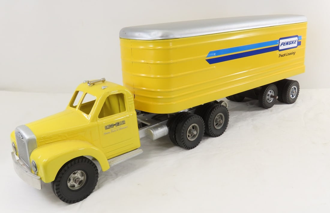 Smith Miller Mack Truck & Penske Trailer Restored (1 of 17)