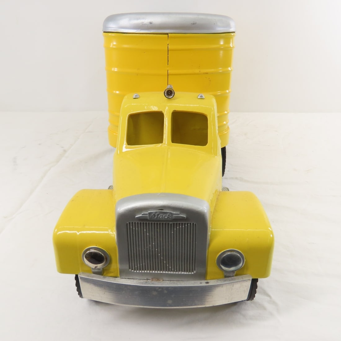 Smith Miller Mack Truck & Penske Trailer Restored - 8