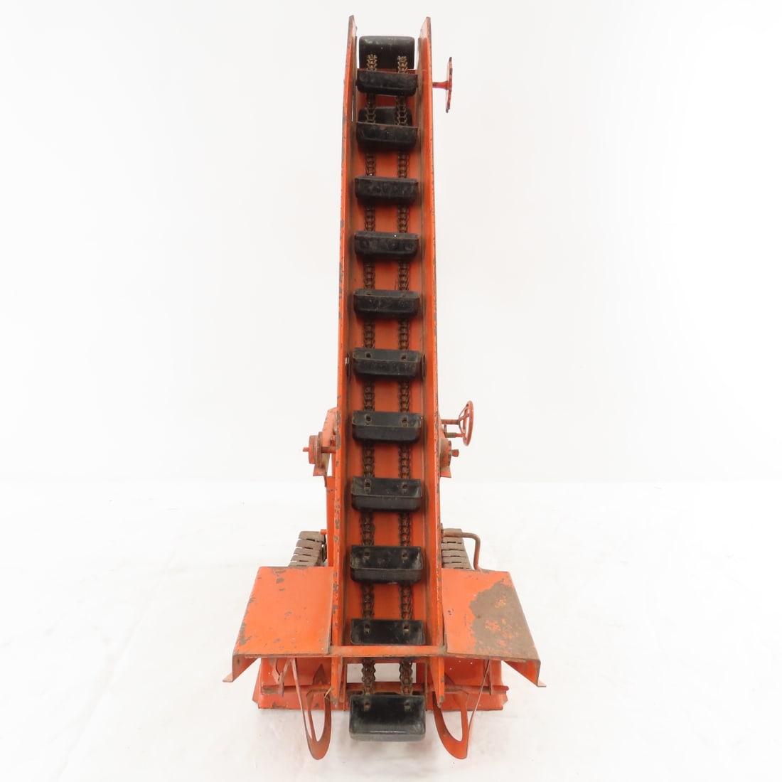 1950's Doepke Model Toys Barber Greene Sand Loader - 4