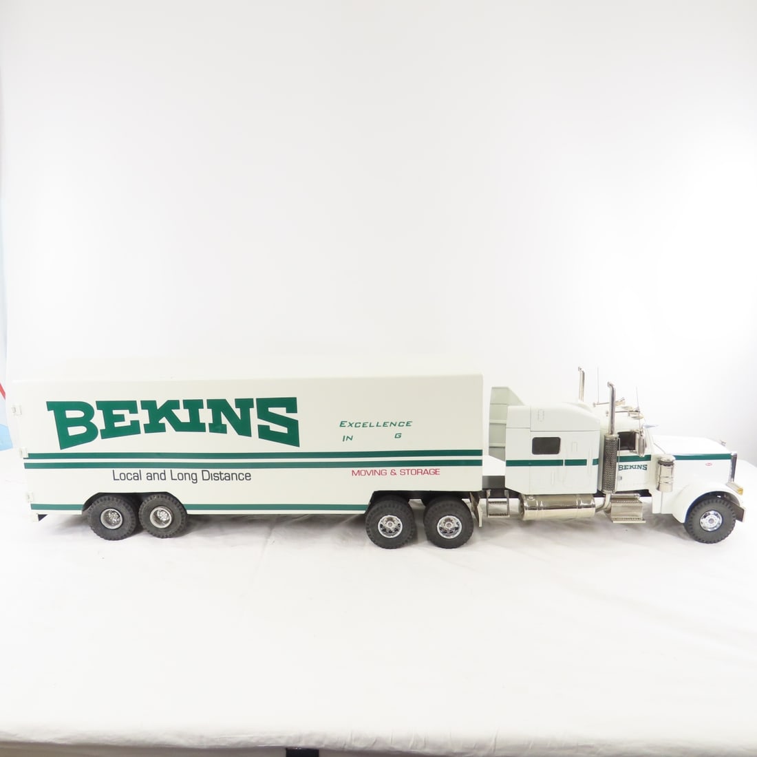 M&J Truck and Scratch Built Bekins Trailer - 6