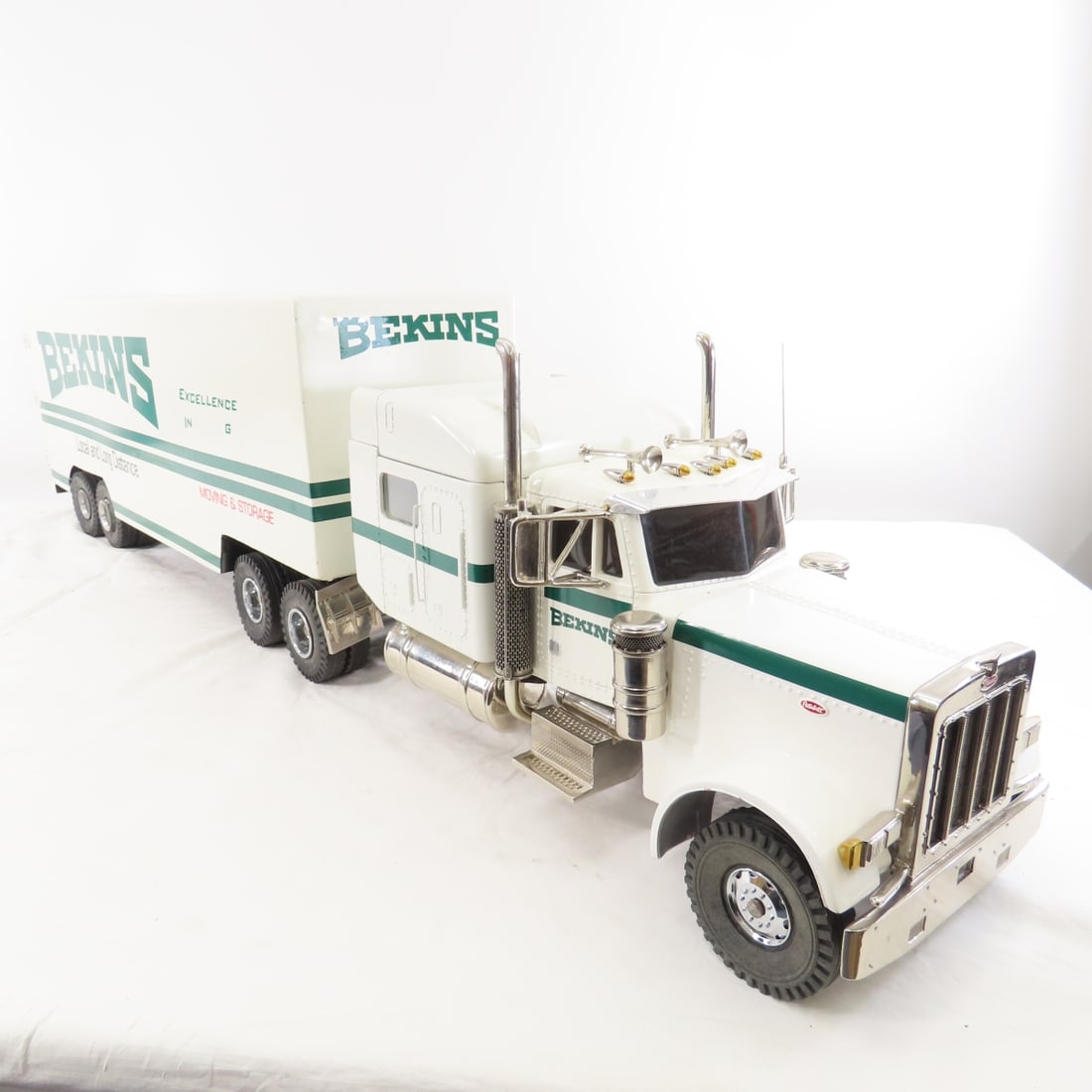 M&J Truck and Scratch Built Bekins Trailer - 7