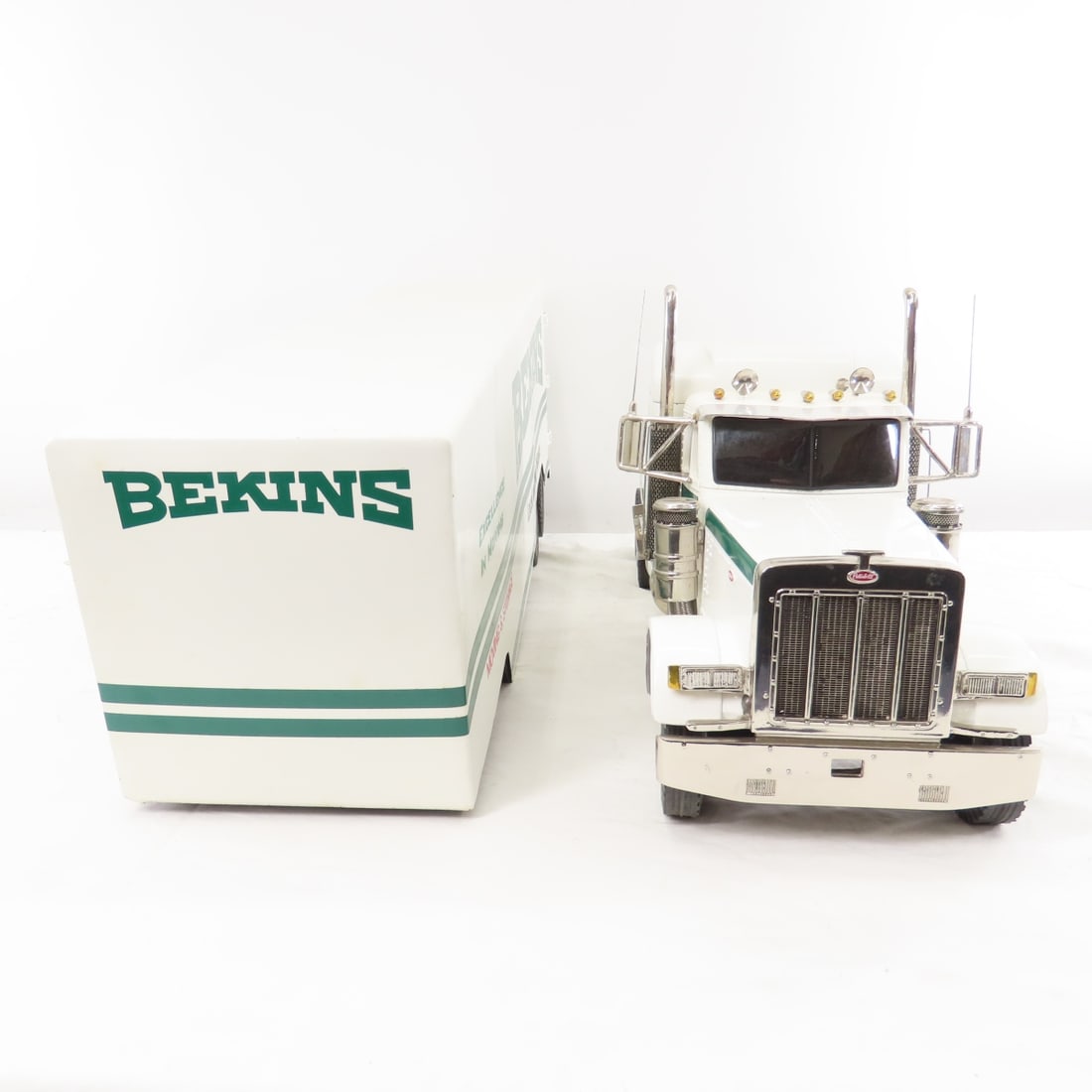 M&J Truck and Scratch Built Bekins Trailer - 8