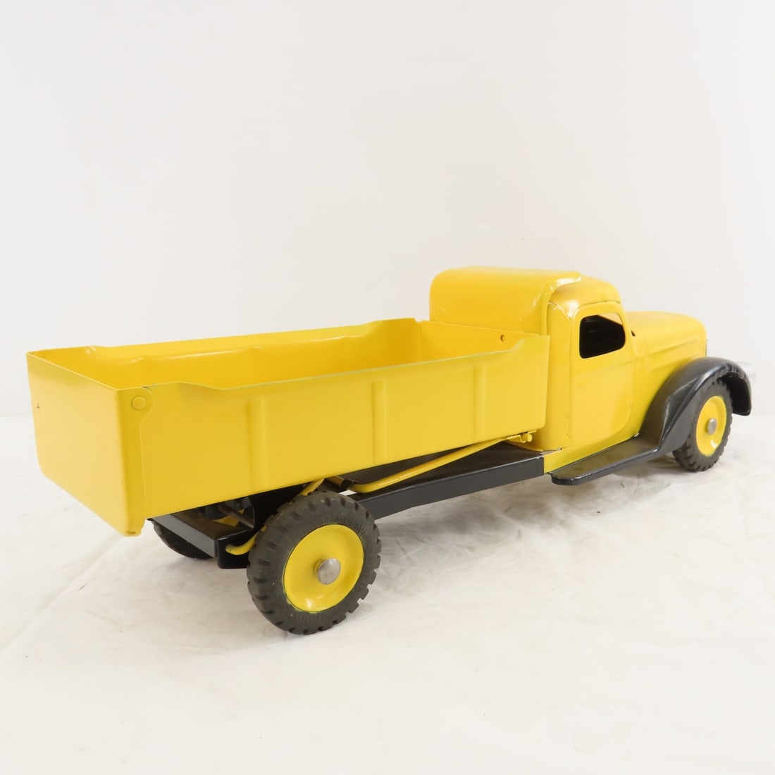 1940's Buddy L Farm Supplies Dump Truck Restored - 5