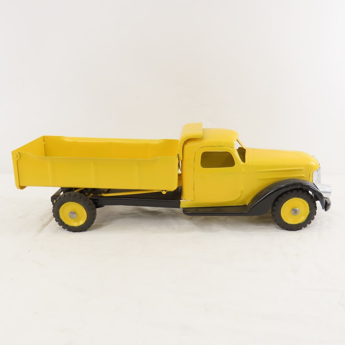 1940's Buddy L Farm Supplies Dump Truck Restored - 6