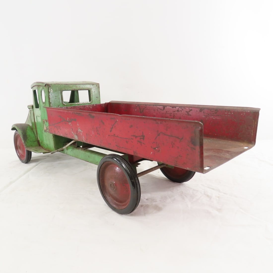 1930's Pressed Steel Steelcraft Mack Dump Truck - 3