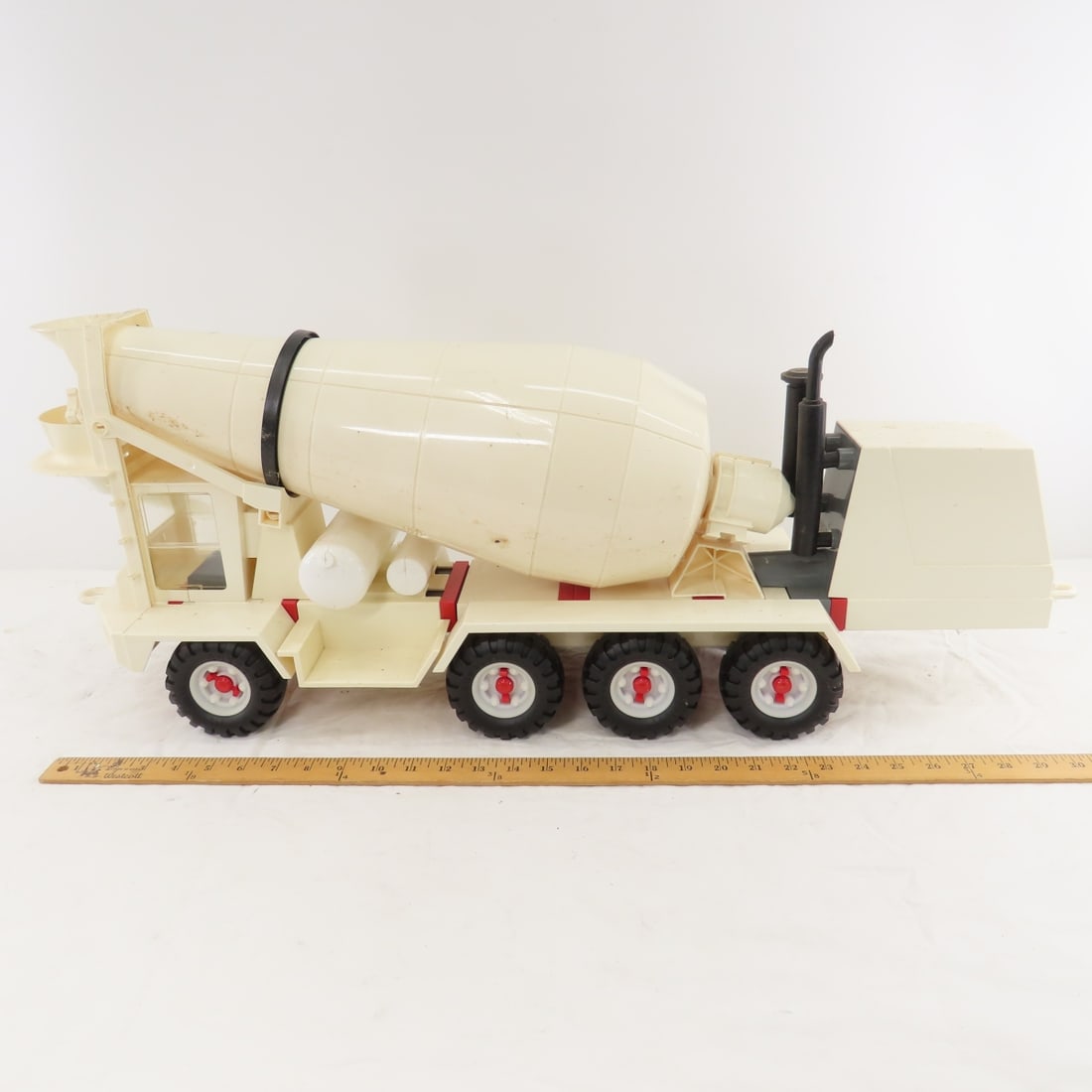 1970's Quercetti Zeke's Truck Plastic Cement Mixer - 2