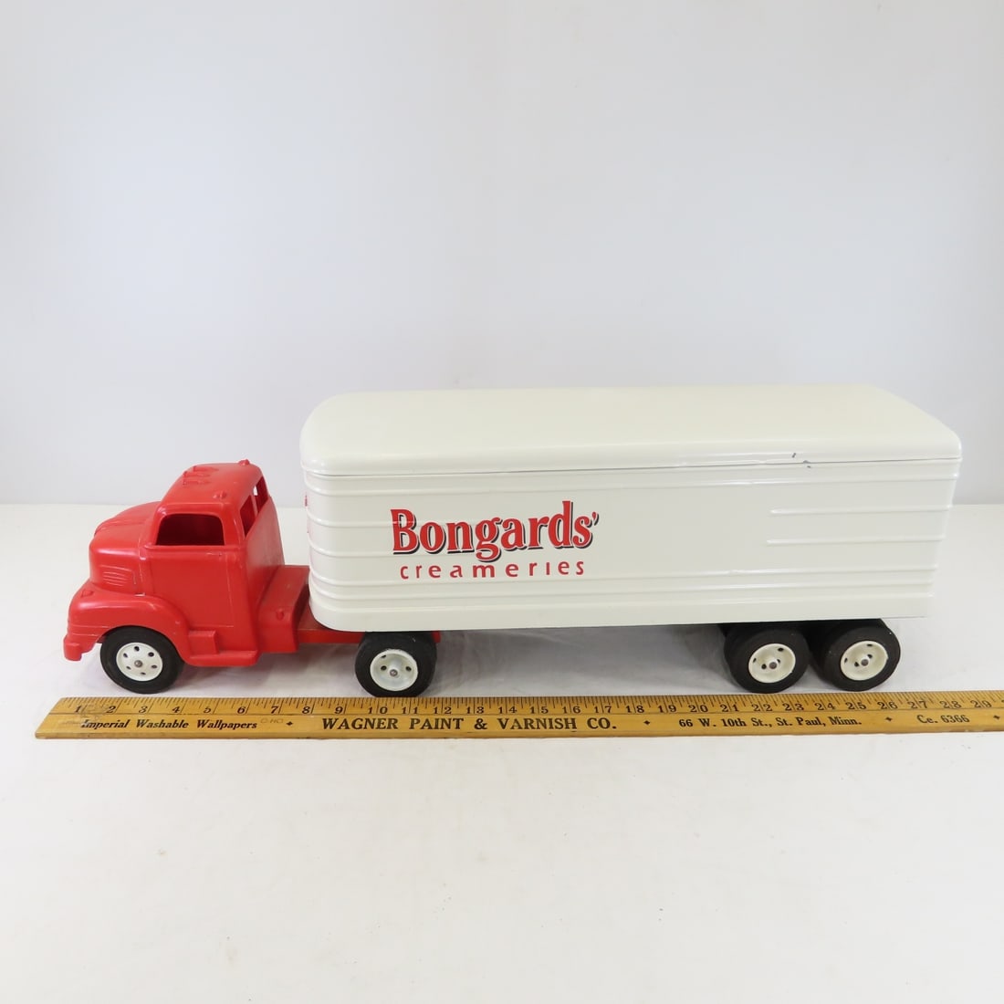 MARX Truck & Bongards' Creameries Trailer Restored - 2