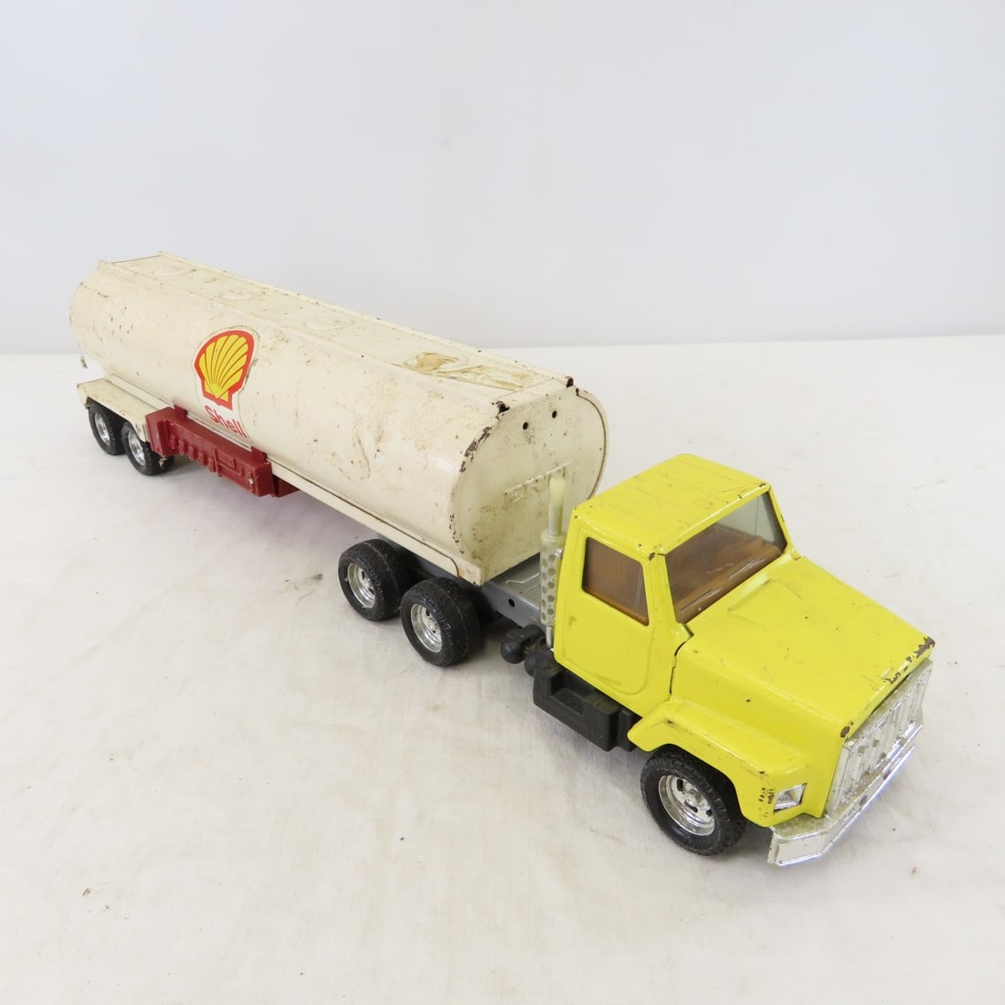 Vintage ERTL Shell Gasoline Tanker Truck - 7