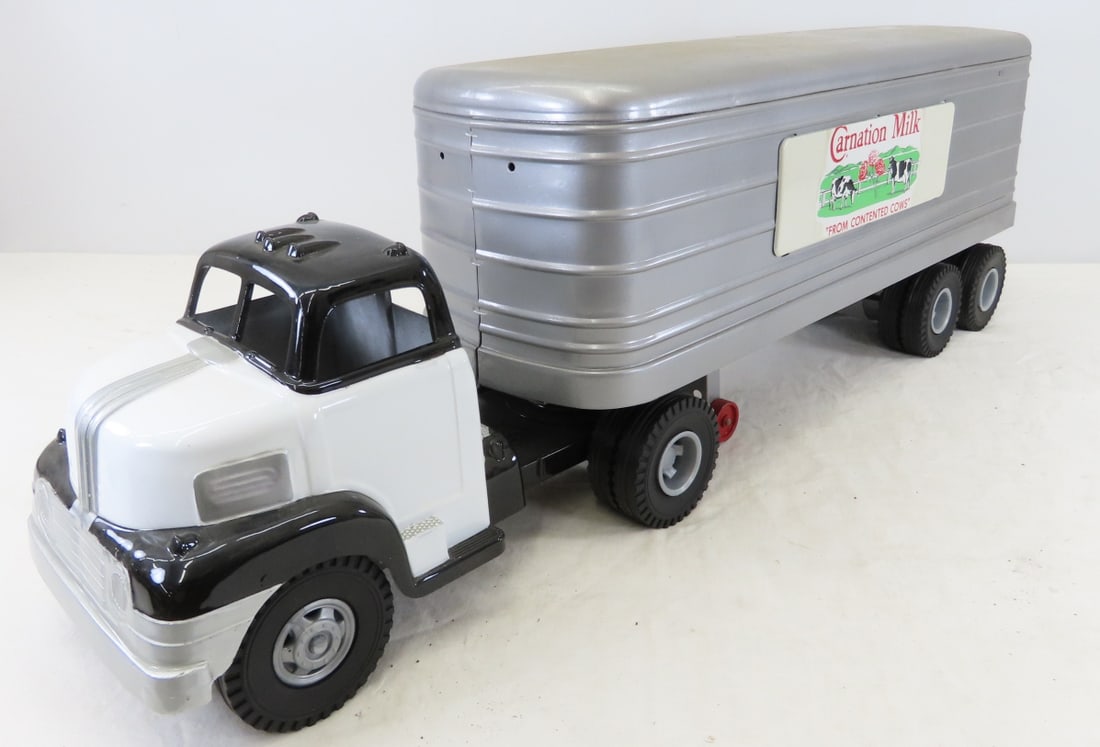 MARX Truck & Carnation Milk MARX Trailer Restored (1 of 20)