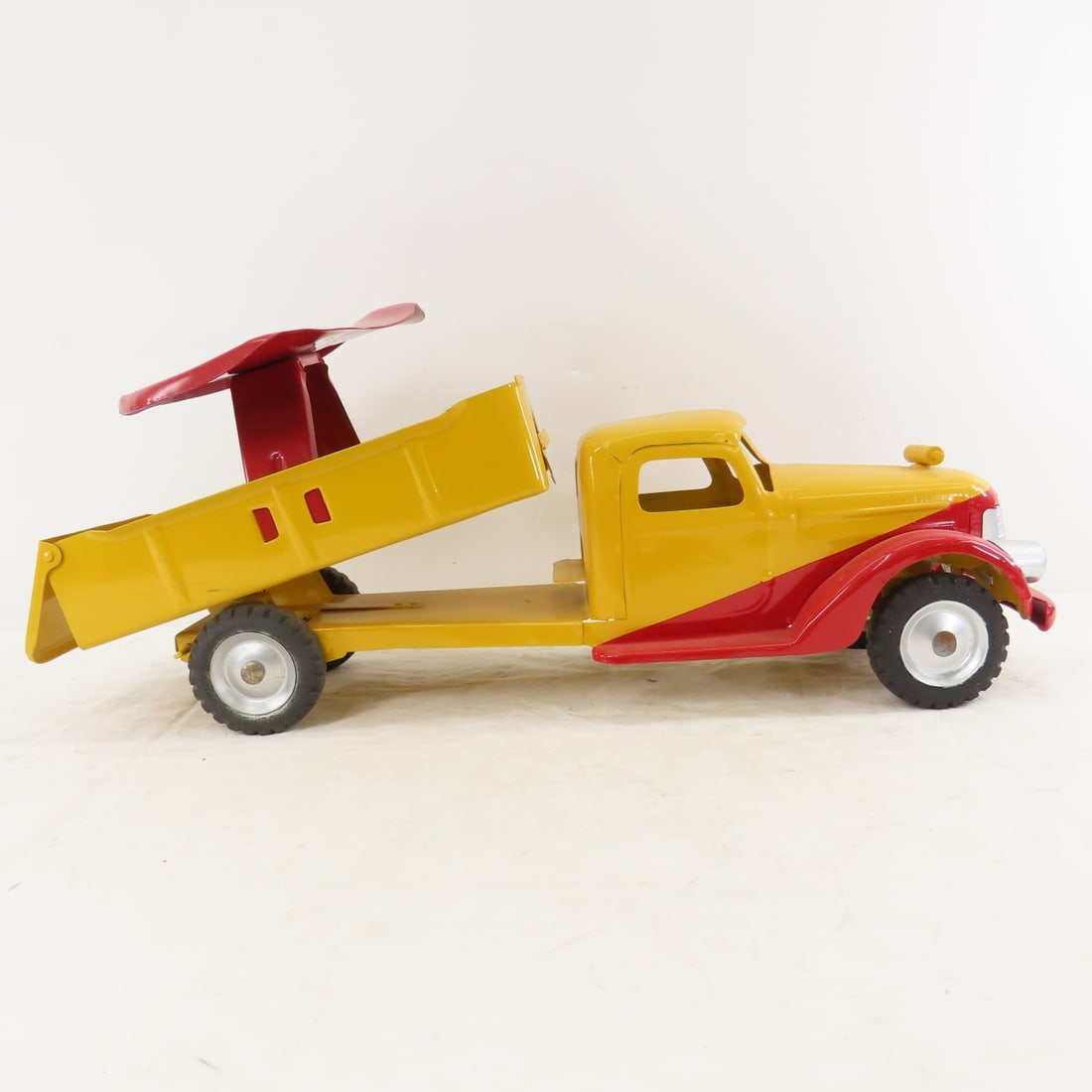 Buddy L Ride On Pressed Steel Dump Truck Restored - 7