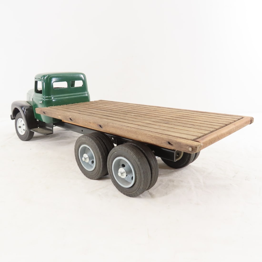 Tonka Cattle Hauler and Custom R-190 Flatbed - 16