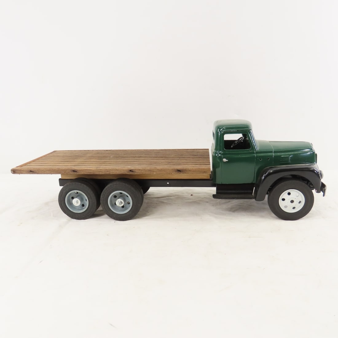Tonka Cattle Hauler and Custom R-190 Flatbed - 19