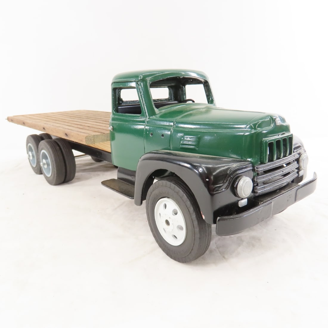 Tonka Cattle Hauler and Custom R-190 Flatbed - 20