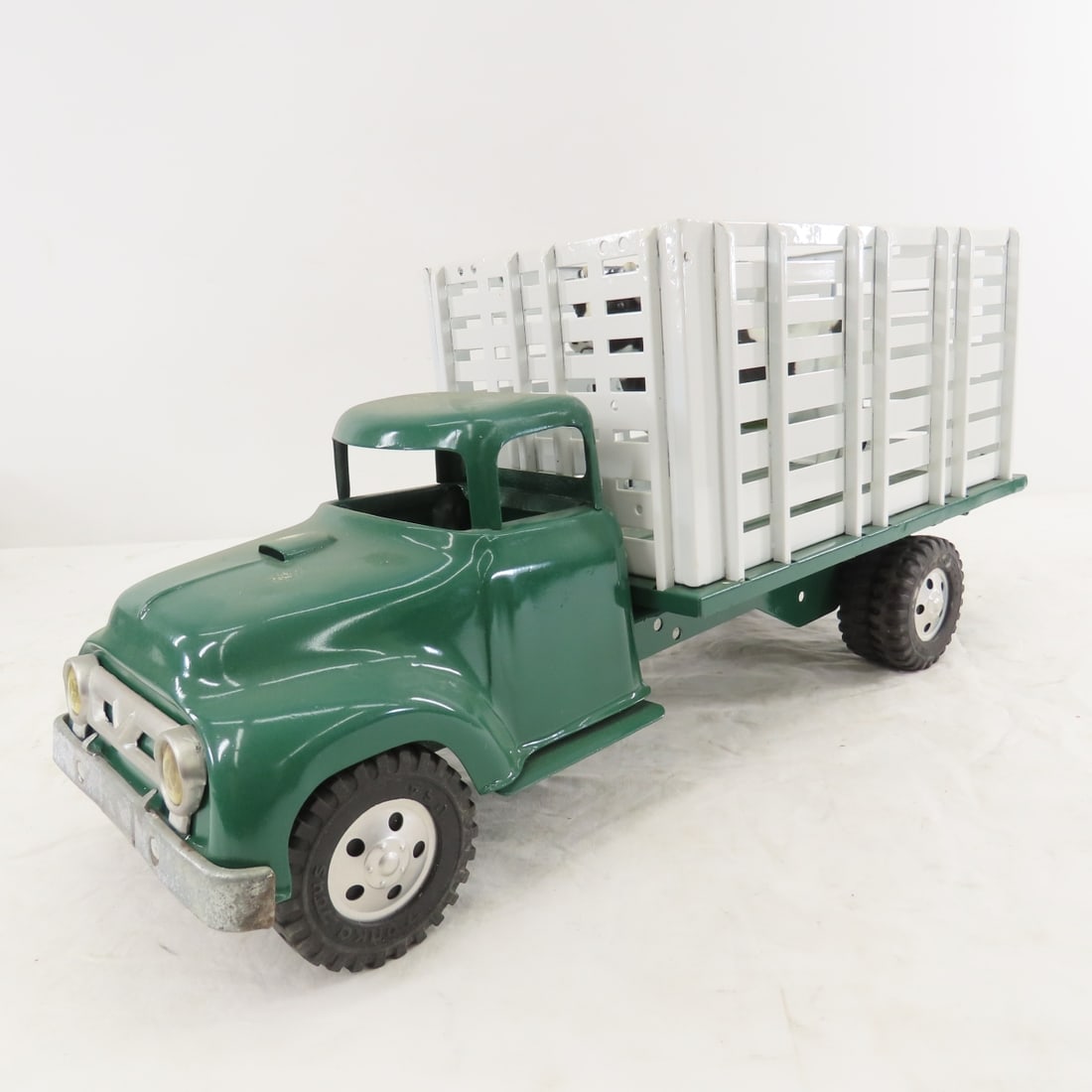 Tonka Cattle Hauler and Custom R-190 Flatbed - 2