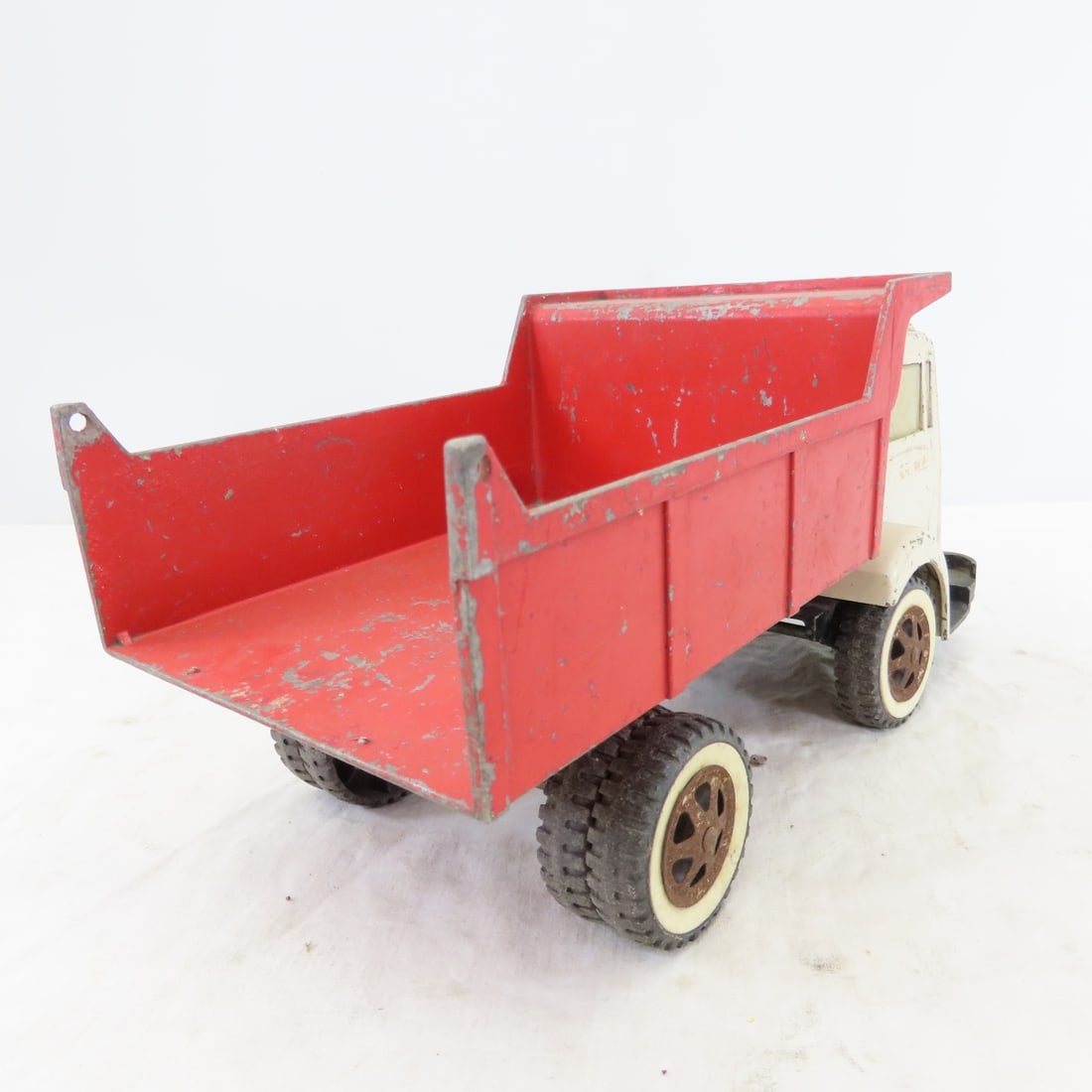 Original ERTL White COE Hydraulic Dump Truck - 5