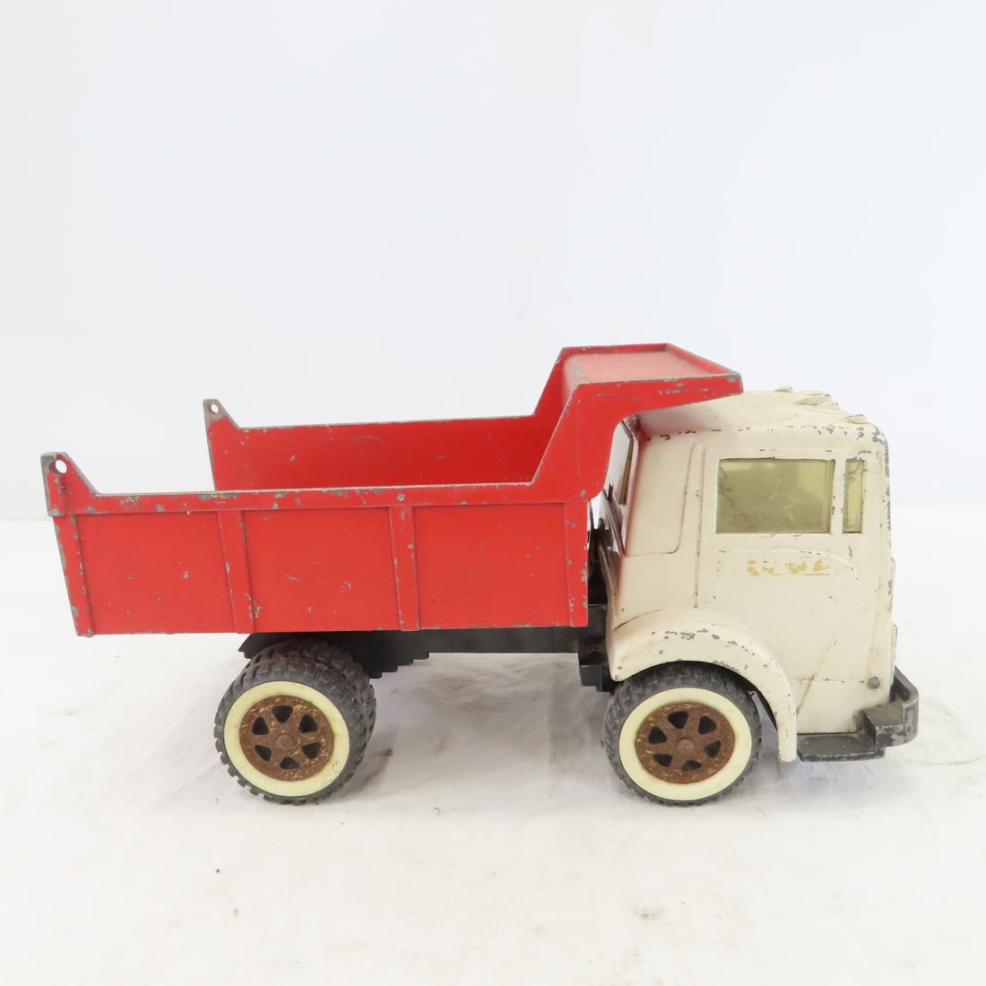Original ERTL White COE Hydraulic Dump Truck - 6