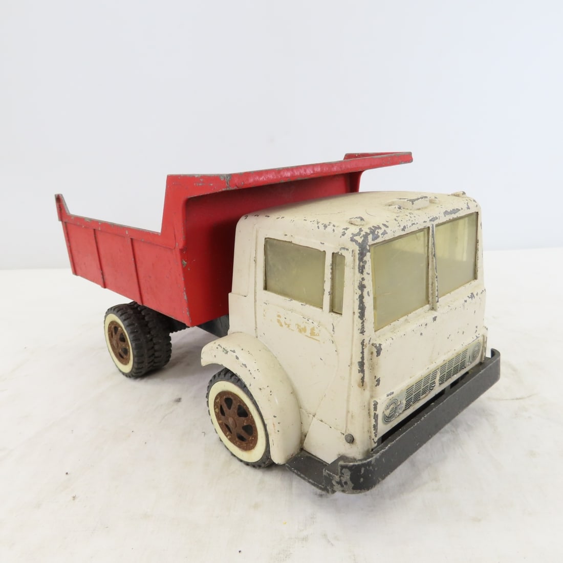 Original ERTL White COE Hydraulic Dump Truck - 7