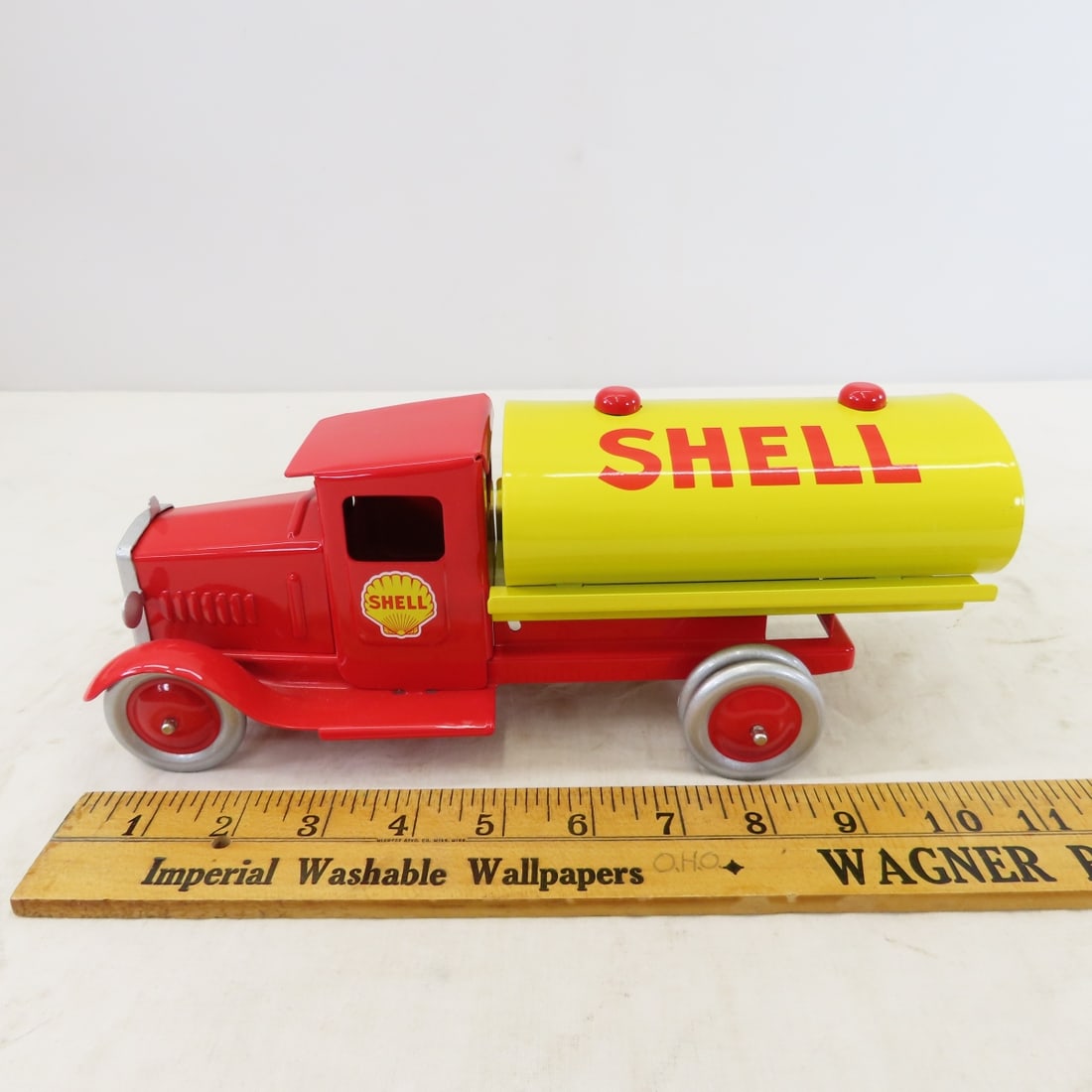 3 SpecCast Tanker Trucks- Shell, Texaco & Shamrock - 18