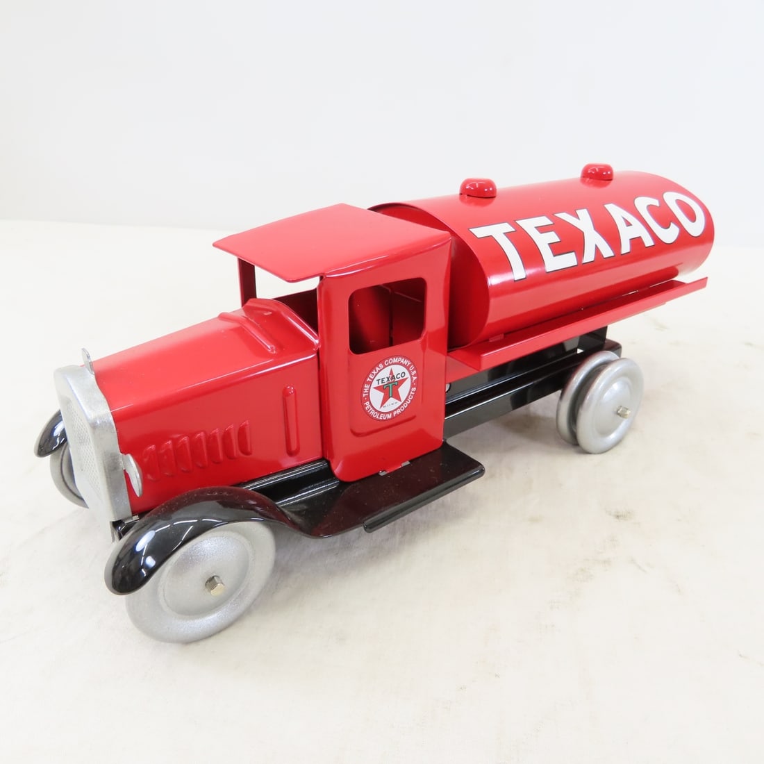 3 SpecCast Tanker Trucks- Shell, Texaco & Shamrock - 2