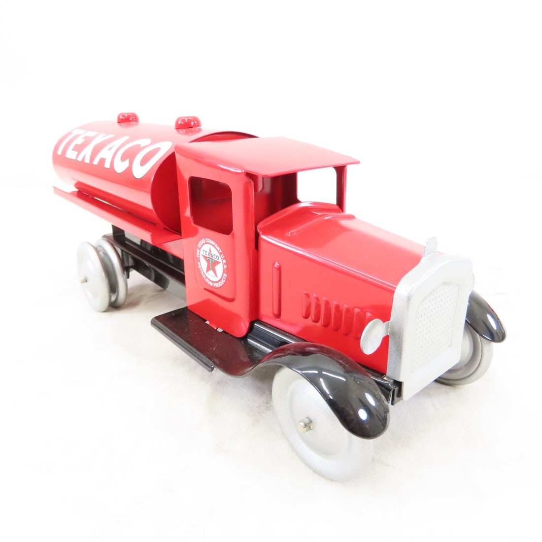 3 SpecCast Tanker Trucks- Shell, Texaco & Shamrock - 8