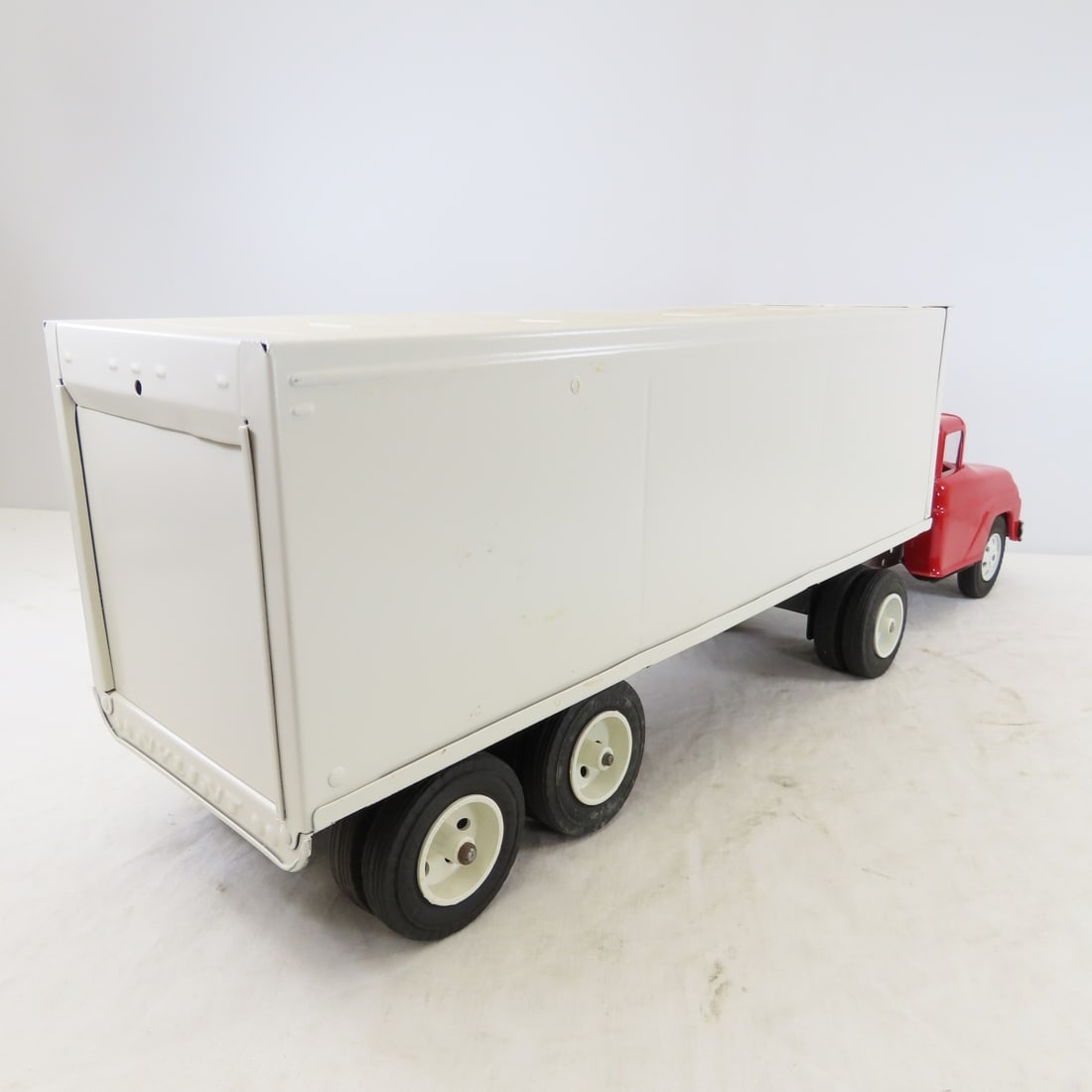 Tonka Truck with Minneapolis-Moline Nylint Trailer - 5