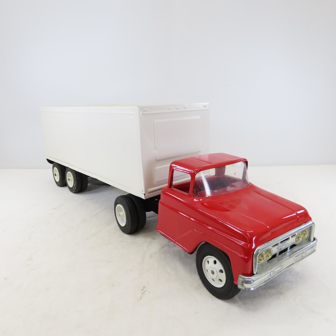 Tonka Truck with Minneapolis-Moline Nylint Trailer - 7