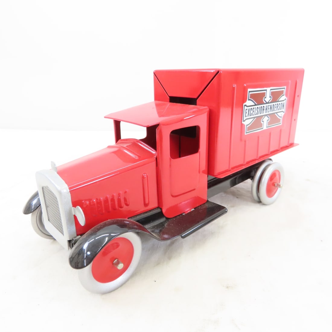 Dairy Queen & Excelsior-Henderson Spec Cast Trucks - 2