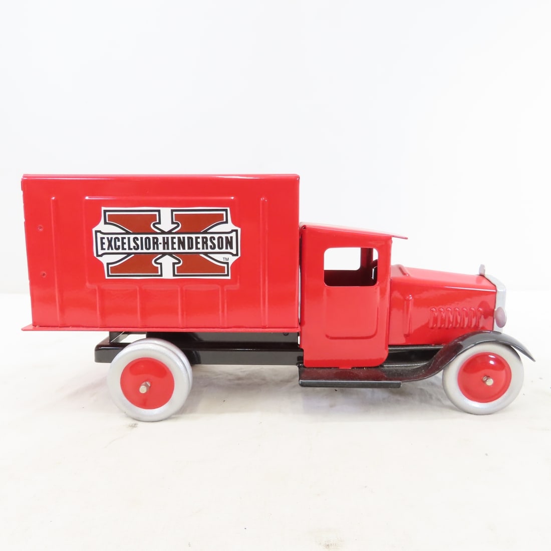 Dairy Queen & Excelsior-Henderson Spec Cast Trucks - 7