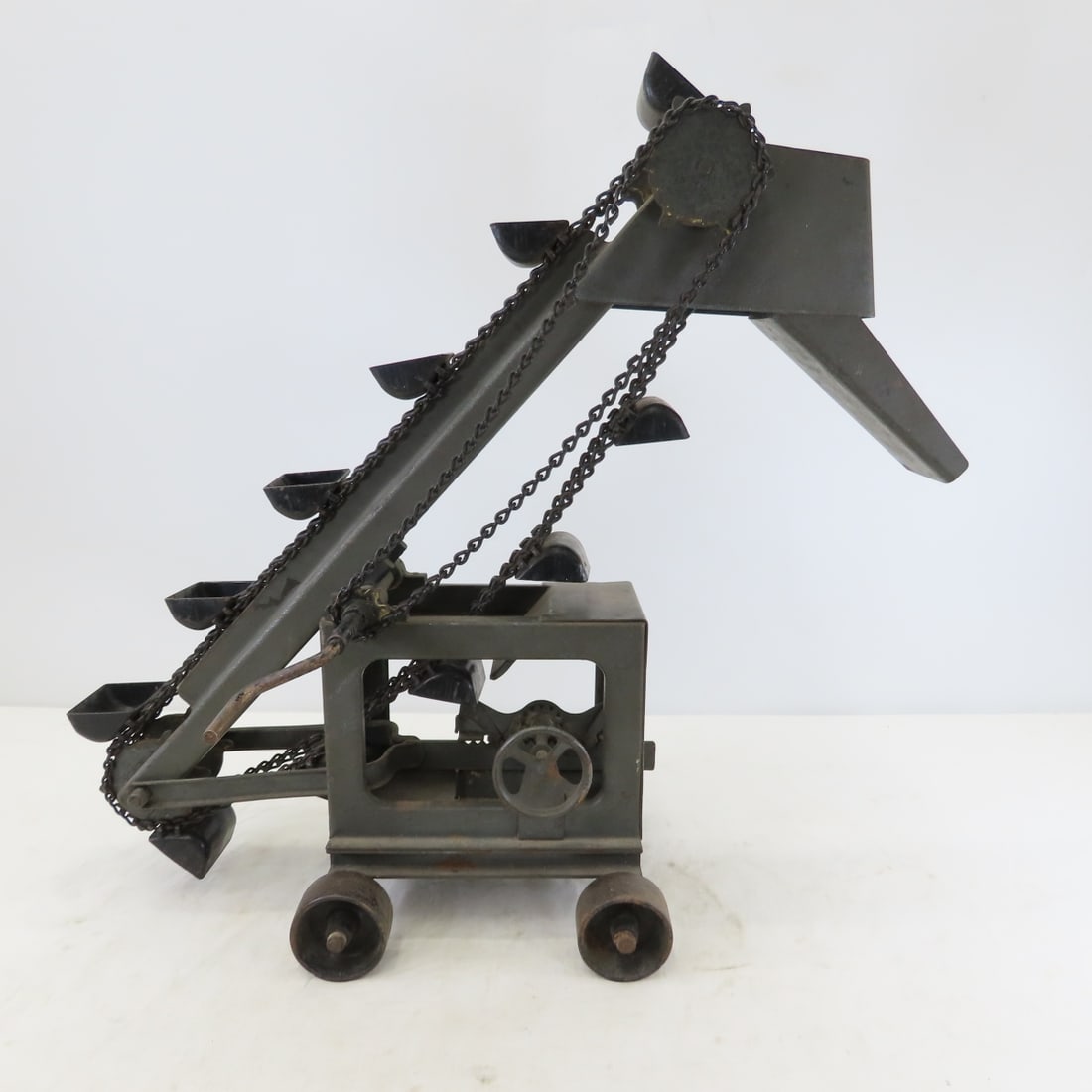 Original 1920's Buddy L Steel Sand Loader - 7