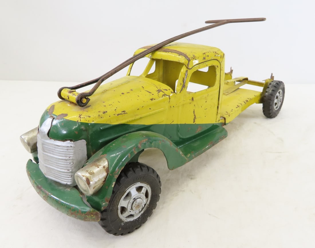 Buddy L Ride On Pressed Steel Dump Truck (1 of 17)
