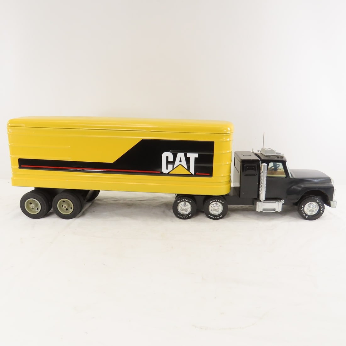 Nylint Truck with Restored MARX CAT Trailer - 6