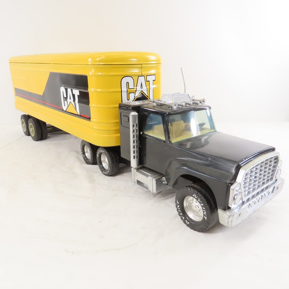 Nylint Truck with Restored MARX CAT Trailer - 7